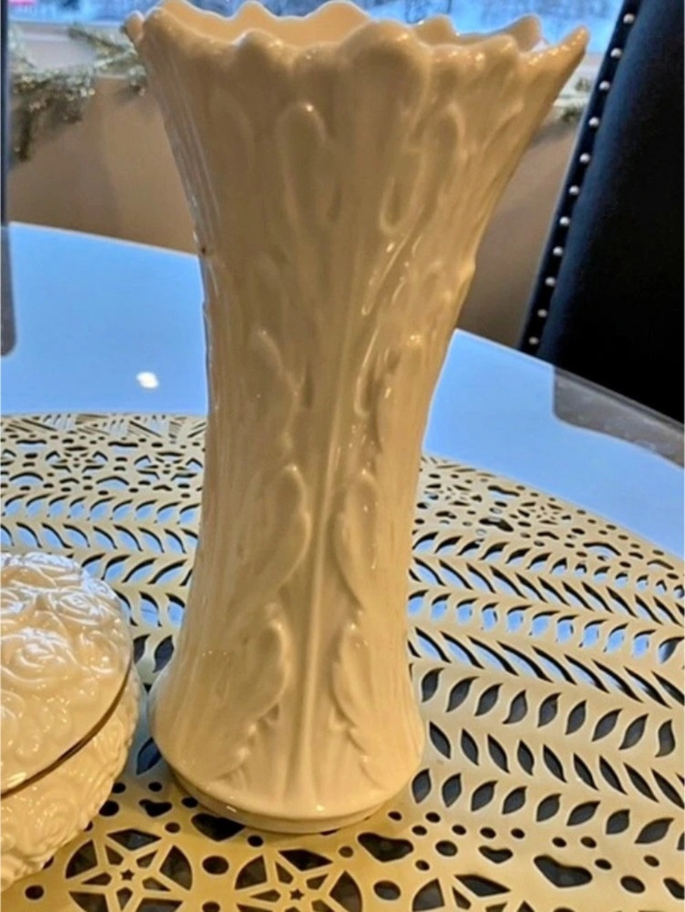 Lenox Woodland Collection Acanthus Leaf Vase, Cream